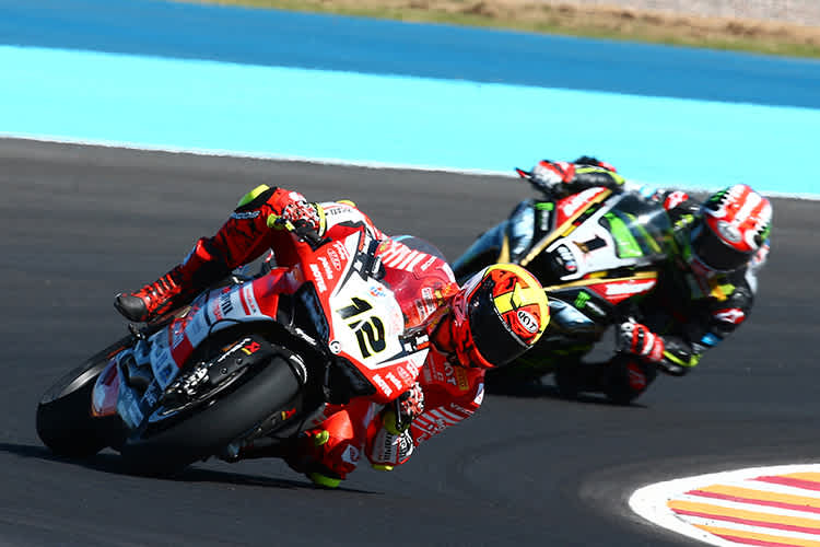 Acht Runden lang konnte sich Javier Fores vor Johnny Rea halten