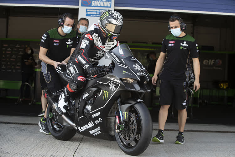 Jonathan Rea auf der neuen Kawasaki ZX-10RR