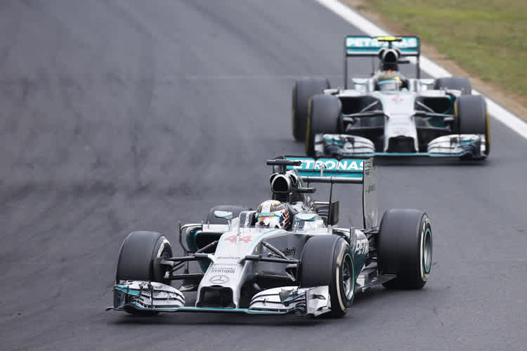 Lewis Hamilton vor Nico Rosberg: Platz machen? Nein, danke