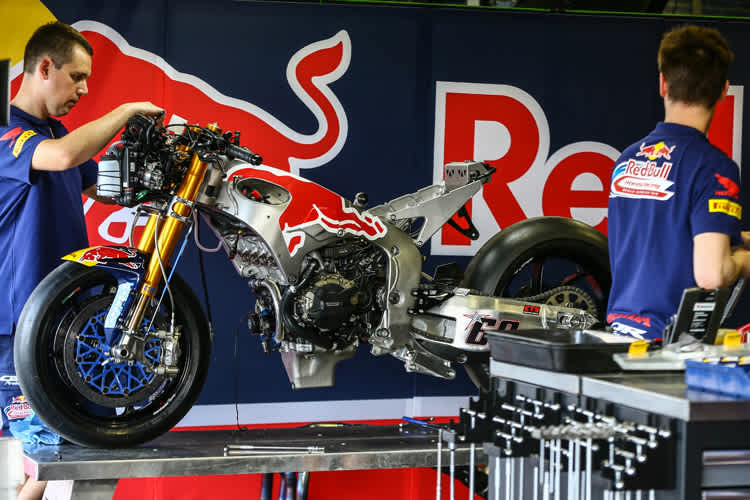 Das Honda-Superbike wird von Ten Kate und Cosworth entwickelt