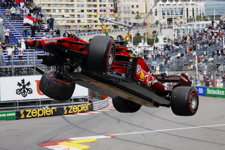 Der kaputte Ferrari von Charles Leclerc