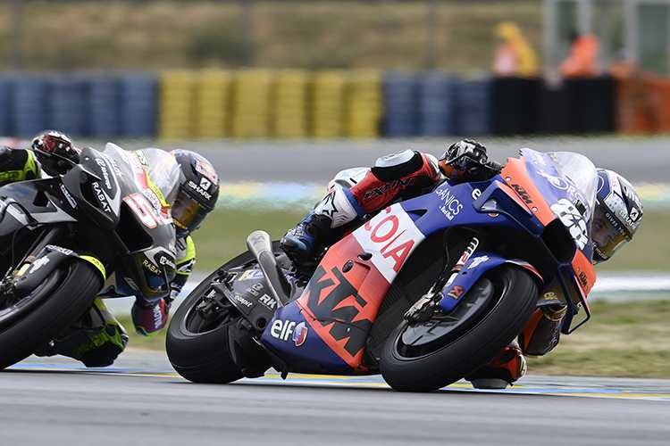 Miguel Oliveira vor Johann Zarco