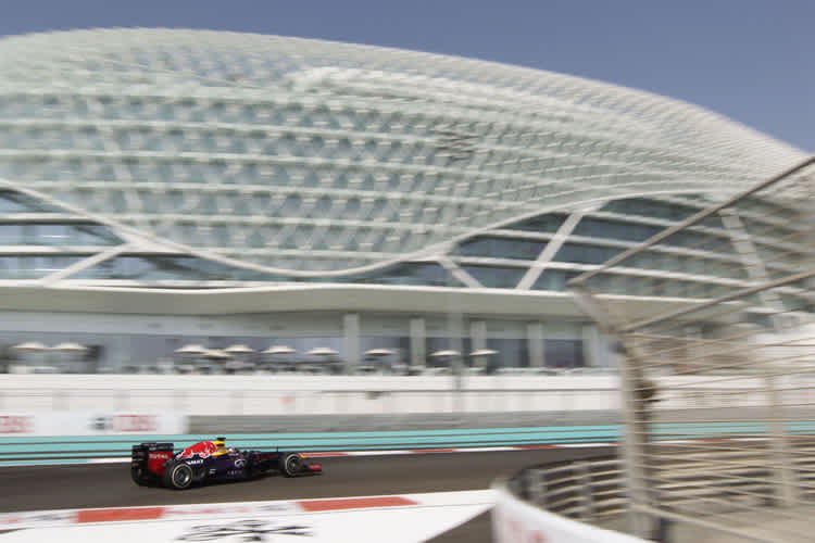 Sebastian Vettel auf dem Yas Marina Circuit