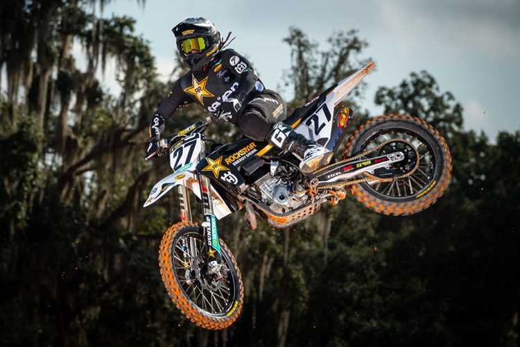 Husqvarna-Werksfahrer Malcolm Stewart stand letzte Woche erstmals auf dem 450er Supercross-Podium