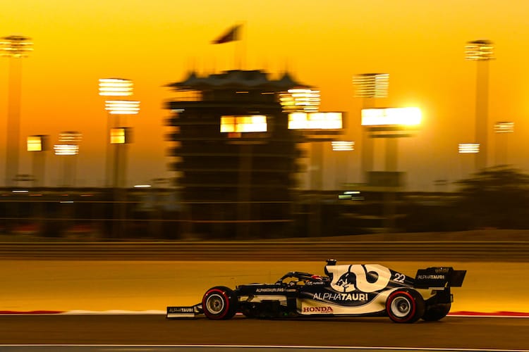 Yuki Tsunoda im AlphaTauri AT02-Honda