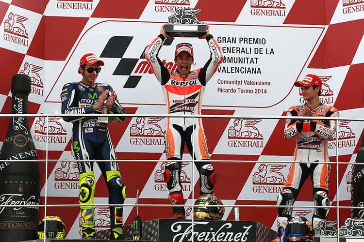 2014 siegte Marc Márquez in Valencia vor Valentino Rossi und Dani Pedrosa