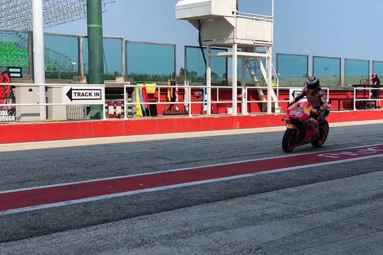 Jorge Lorenzo bog frühzeitig wieder in die Box ein