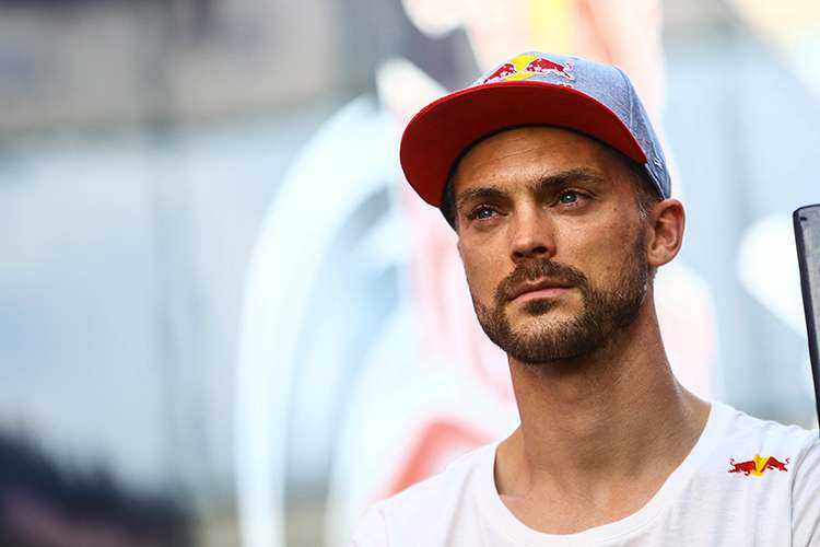 Leon Camier