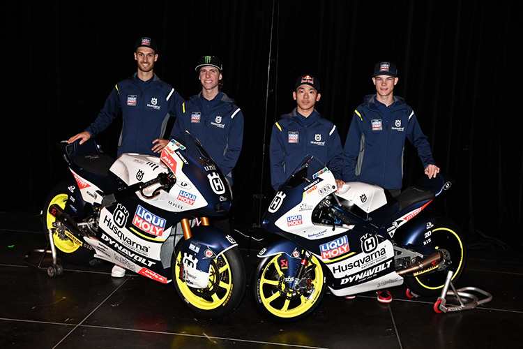 Die beiden GP-Teams: Tulovic und Binder, rechts daneben Sasaki und Veijer