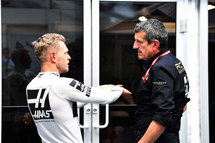 Kevin Magnussen und Günther Steiner