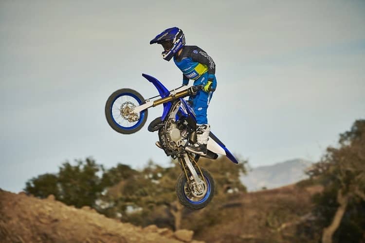 Neue Yamaha YZ 65: Vollwertiges Motocross-Motorrad für die Champions und die (erwachsenen) Hobbyfahrer von Morgen 