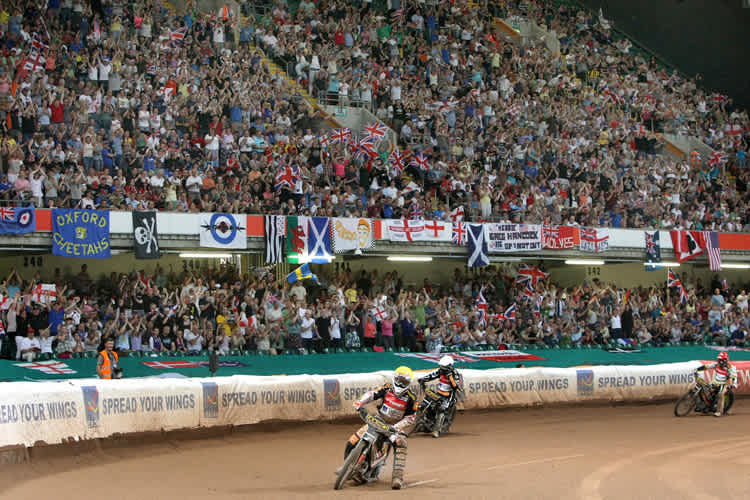 Nach Cardiff pilgern jährlich 40.000 Fans