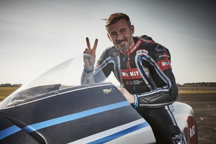 Max Biaggi will weitere Rekordfahrten mit der Voxan Wattmann