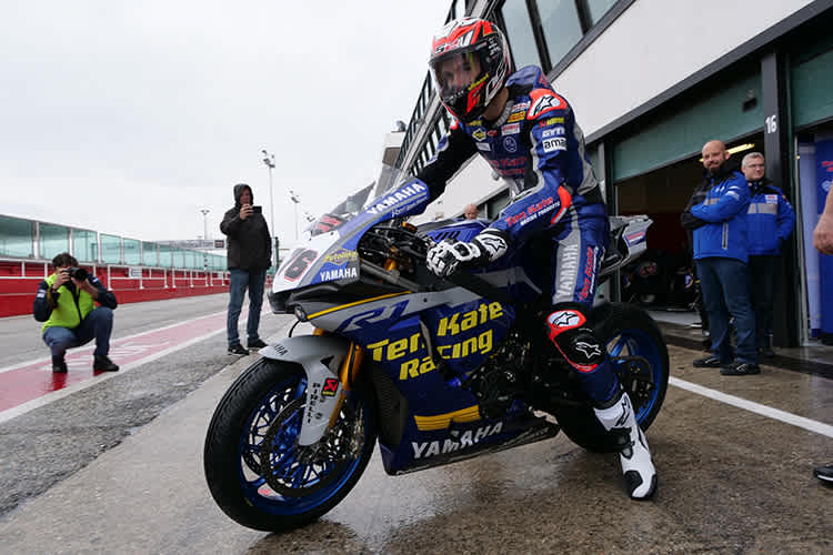 Loris Baz wagt sich in Misano auch bei Regen auf die Strecke