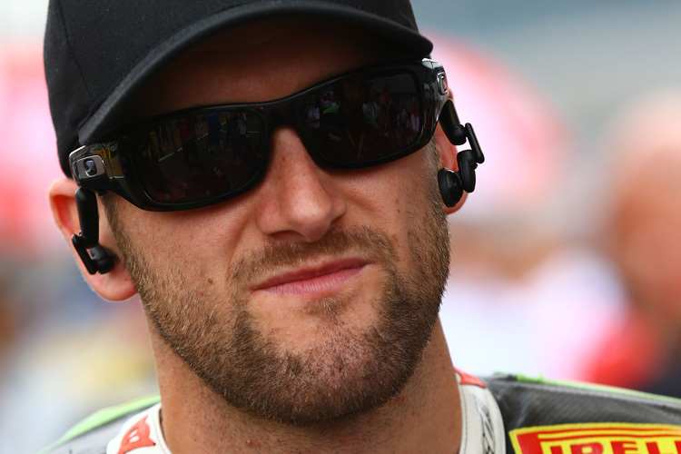 Tom Sykes zieht sein Programm durch