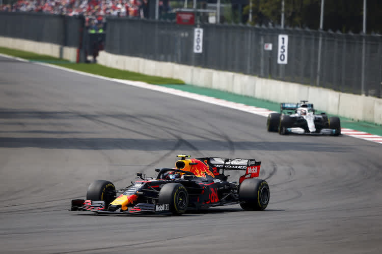 Lewis Hamilton hatte einen guten Blick auf Alex Albon