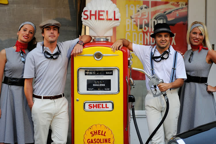 Felipe Massa (rechts) hat viele Facetten von Fernando Alonso kennengelernt