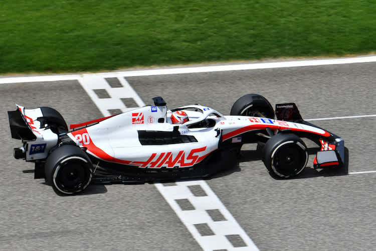 Kevin Magnussen im Haas-Rennwagen