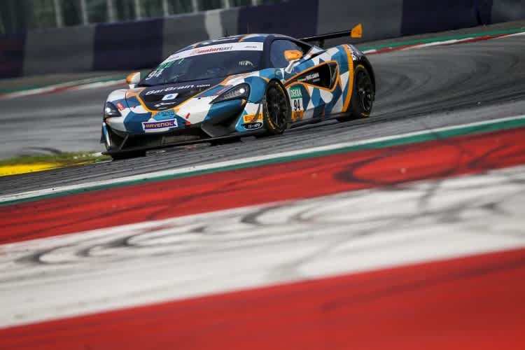Der McLaren 570S GT4 vom Team GT bei der ADAC GT4 Germany am Red Bull Ring