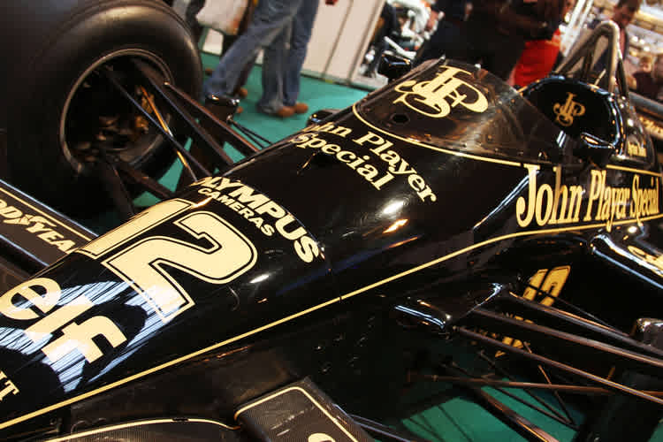 Streit um Ruhm von Lotus hält an