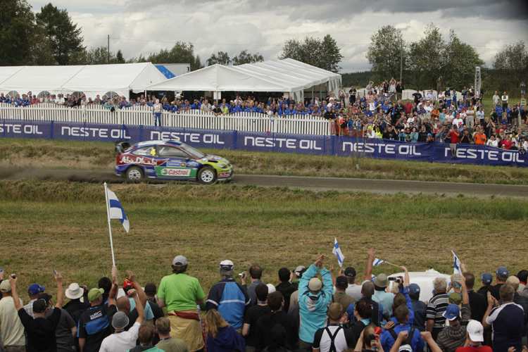 Latvala siegt und die Finnen feiern