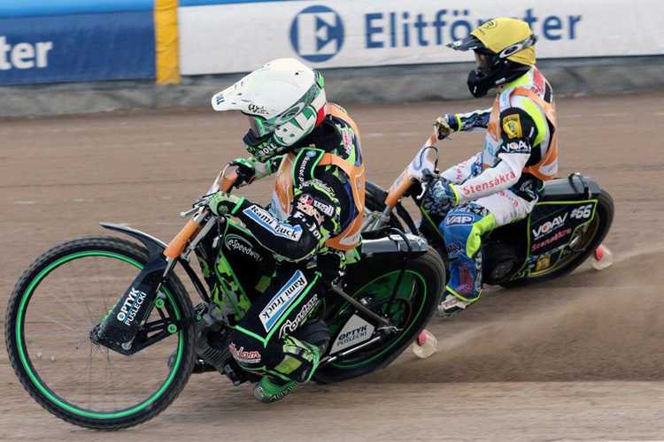 Patryk Dudek vor Fredrik Lindgren