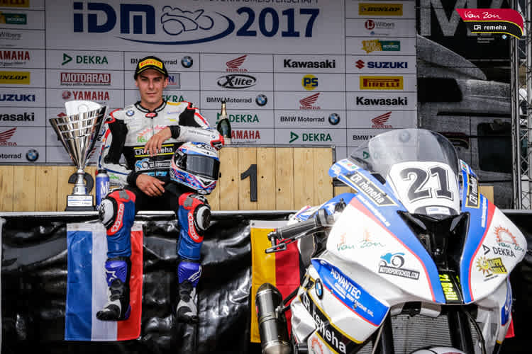 Nach Superstock-Reglement ist die BMW beinahe unschlagbar