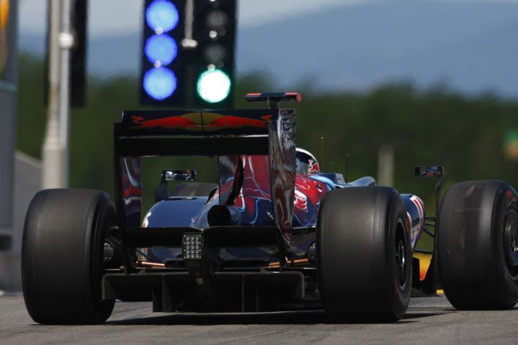 Grünes Licht für Jaime Alguersuari.