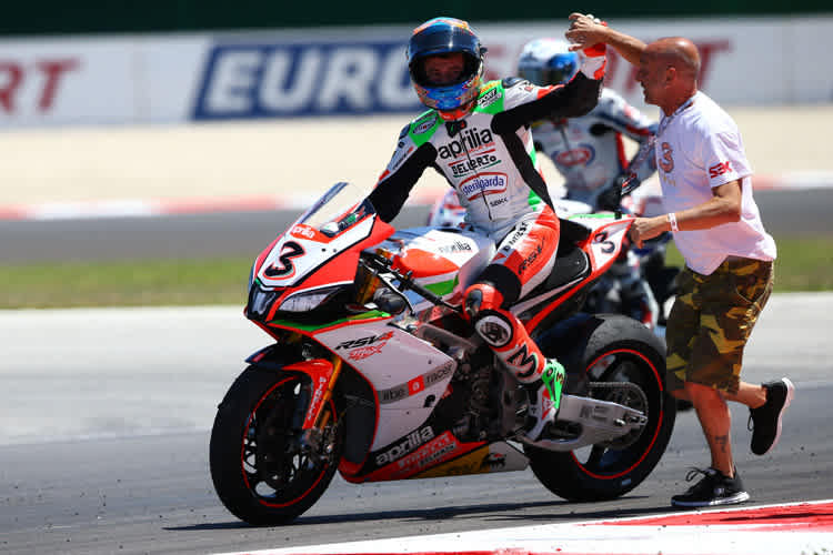 Max Biaggi wurde gebührend gefeiert