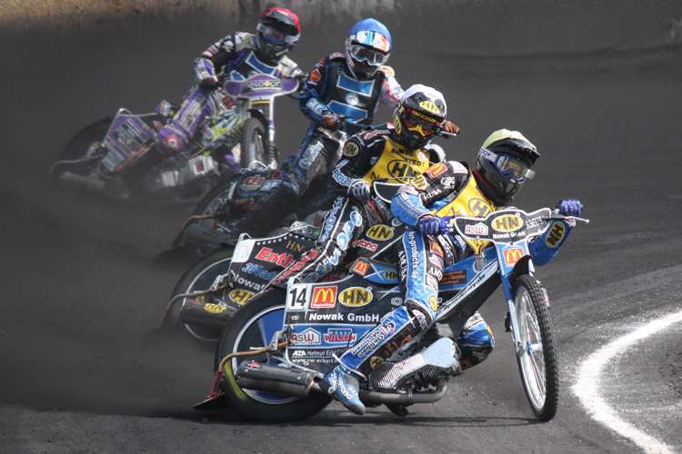 Tobias Kroner (vorne) wird das Brokstedter Team anführen