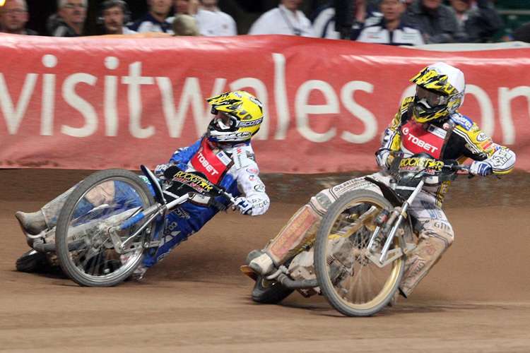 Nicki Pedersen (li.) stürzte 2009 ein paar mal zu oft