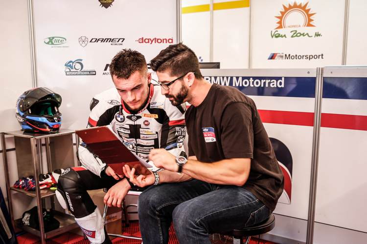 Ilya Mikhalchik (li.)