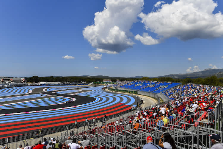 Die blauen und roten Streifen sind nicht nur Zierde