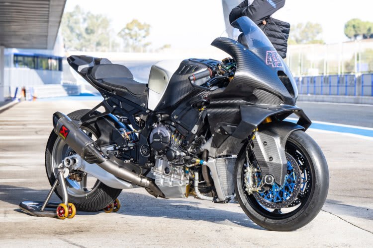 So sieht die neue BMW M1000RR aus