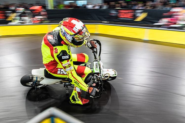 SWISS-MOTO 2018: Agerter gewann das Promi‐Race