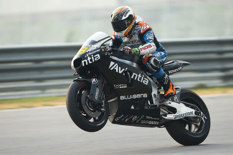 Héctor Barberá ist bis auf 1,9 sec an der Spitze dran