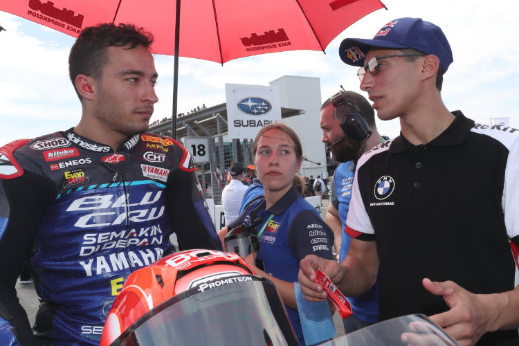 Can Öncü (li.) mit Toprak Razgatlioglu