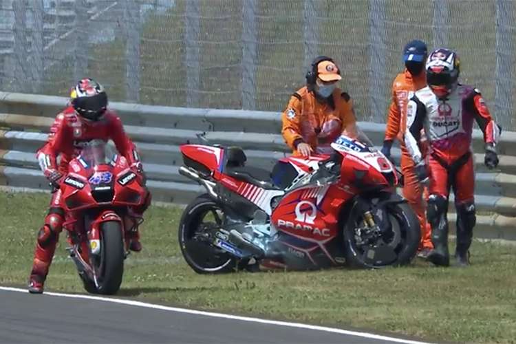 Johann Zarco (re.) wurde von Jack Miller aufgesammelt