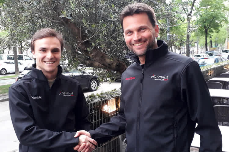 Auer mit seinem neuen Fitnessguru Günther Beck