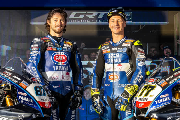 Remy Gardner (li.) und Domi Aegerter sind auch 2025 Teamkollegen