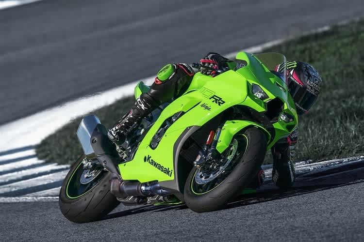 Kawasaki Ninja ZX-10RR: Ihr volles Potential entfaltet sie nur mit nicht strassenzugelassenen Racing-Teilen 