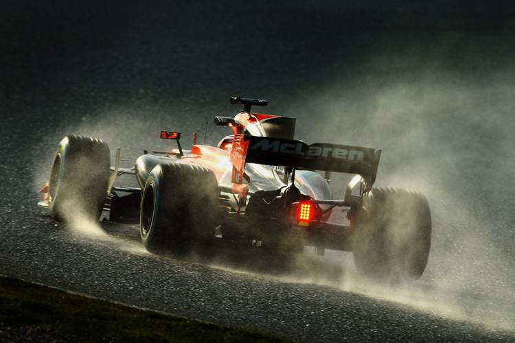 Vorfreude nach schwierigem Test: Stoffel Vandoorne kann es kaum erwarten, wieder im MCL32 Gas zu geben