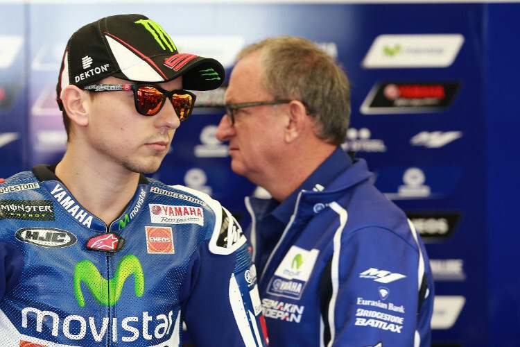 Jorge Lorenzo und Crewchief Ramon Forcada: Auch der Spanier liebäugelte mit dem «Rossi-Effekt»