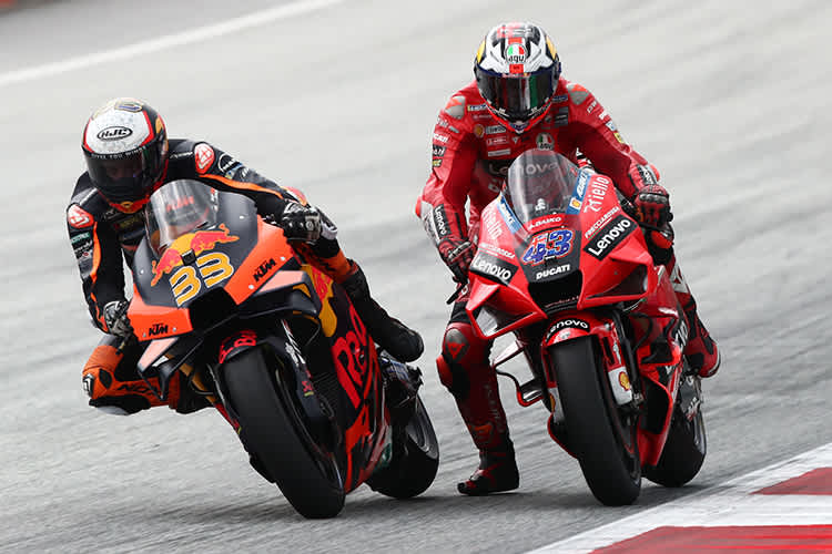 Brad Binder (li.) gegen Jack Miller