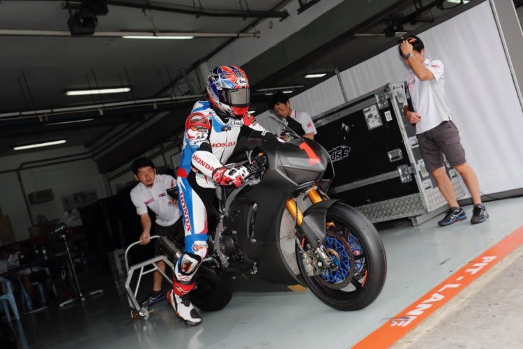 Takumi Takahashi fuhr in Sepang die Honda CBR1000RR SP2