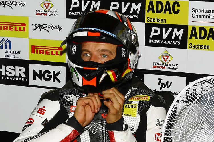 Max Neukirchner hat sich die rechte Hand gebrochen