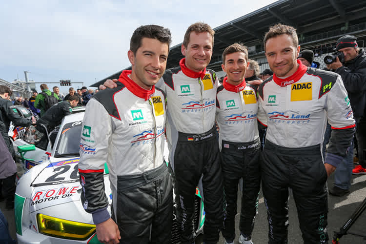 Mike Rockenfeller, Marc Basseng, Connor de Phillippi und Timo Scheider hatten beim VLN-Saisonauftakt gut lachen.