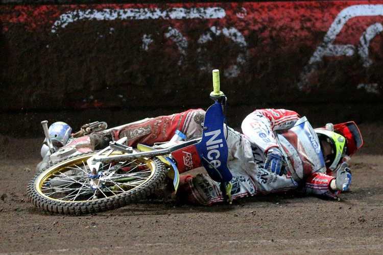 Krzysztof Kasprzak nach seinem Sturz in Landshut