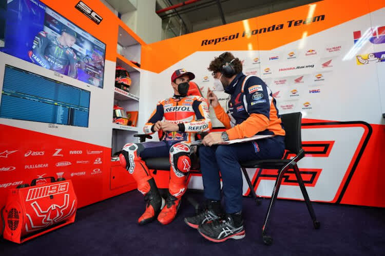 Marc Márquez mit Crew-Chief Santi Hernandez