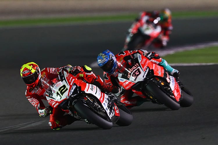 Javier Fores (12) lag das ganze Rennen über auf Position 5